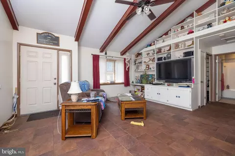 135 Piano Dr, Newark, DE 19713 photo 7