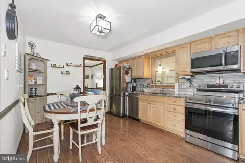 645 Clifton Dr, Bear, DE 19701 photo 6