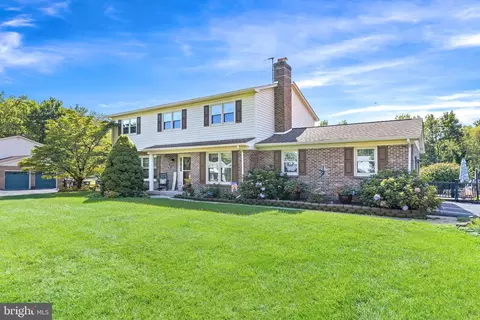 645 Clifton Dr, Bear, DE 19701 photo 2