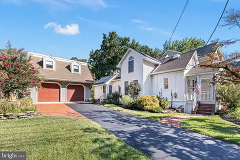 205 Old Mill Ln, Wilmington, DE 19803