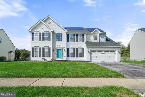 5 Glen Avon Dr, Newark, DE 19702