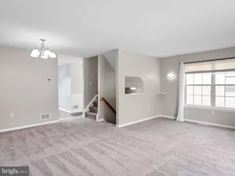 110 Mcmullen Cir, Bear, DE 19701 photo 4