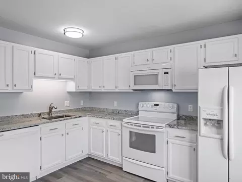 110 Mcmullen Cir, Bear, DE 19701 photo 8