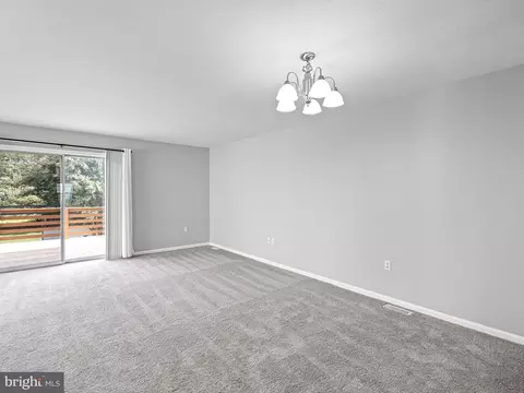 110 Mcmullen Cir, Bear, DE 19701 photo 6