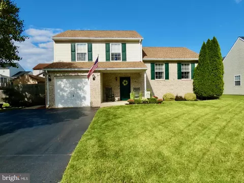 26 Edgewood Ave, New Castle, DE 19720