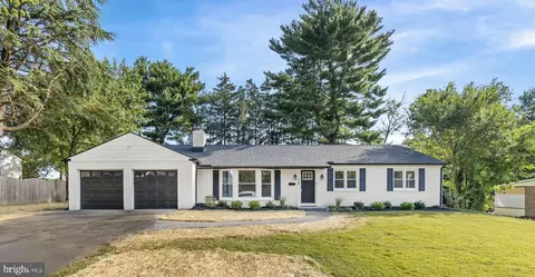 122 Wynnwood Dr, Wilmington, DE 19810