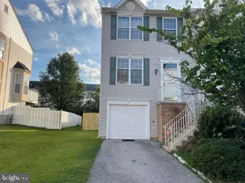 8 S Sherman Dr, Bear, DE 19701