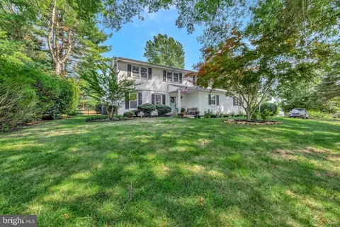 23 Gates Cir, Hockessin, DE 19707