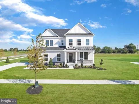 219 Goldleaf Dr E, Middletown, DE 19709