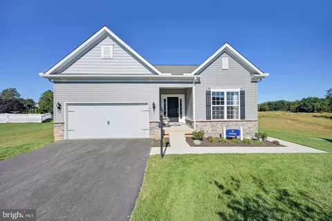 250 N Heron Cir, New Castle, DE 19720