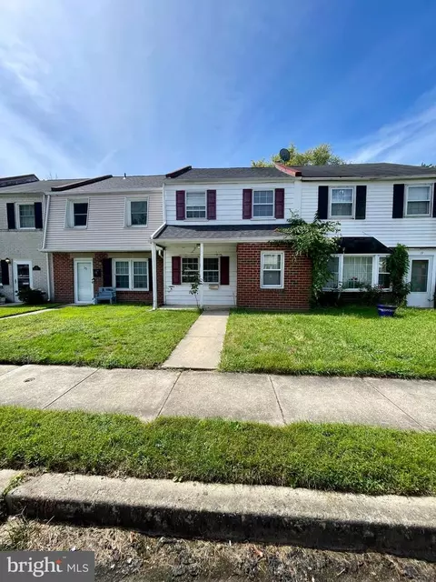 17 Patrick Henry Ct, Newark, DE 19711