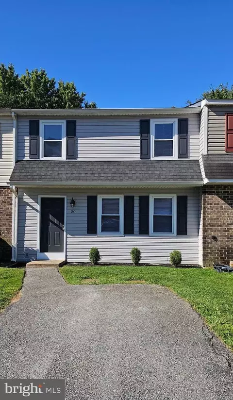 20 Teal Cir, Newark, DE 19702