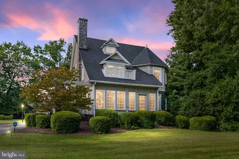 1009 River Rd, Wilmington, DE 19809