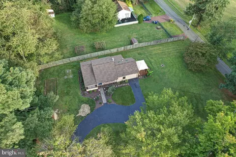 540 Connell Dr, Bear, DE 19701