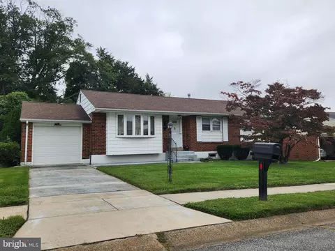 2002 Marlboro Dr, Wilmington, DE 19808