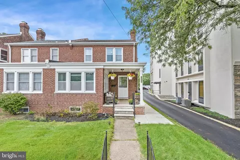 1207 Woodlawn Ave, Wilmington, DE 19805