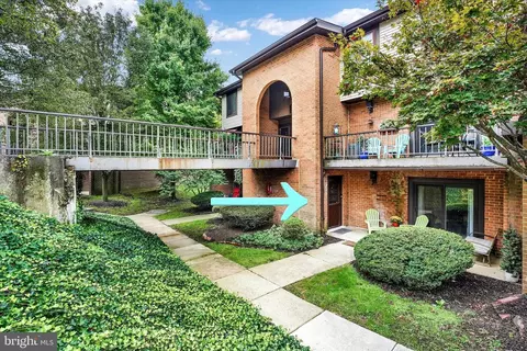 5010 W Brigantine Ct, Wilmington, DE 19808