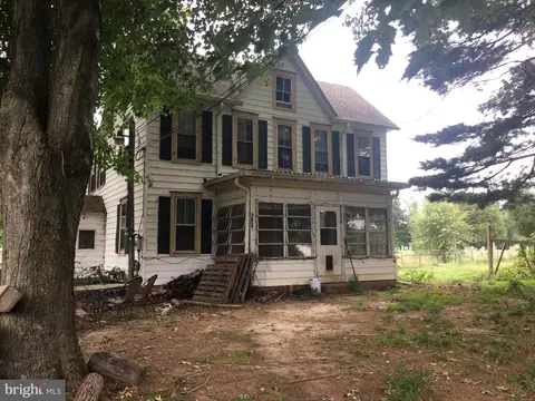700 B Clinton St, Delaware City, DE 19706