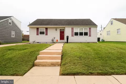 10 Louise Rd, New Castle, DE 19720
