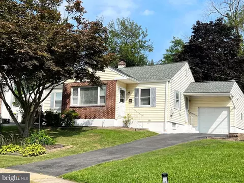 21 Fairfield Rd, Claymont, DE 19703