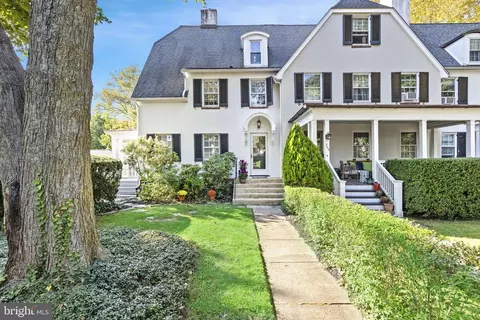 701 Nottingham Rd, Wilmington, DE 19805