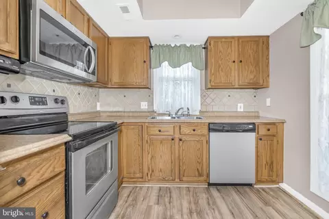 241 Lake Arrowhead Cir, Bear, DE 19701 photo 9