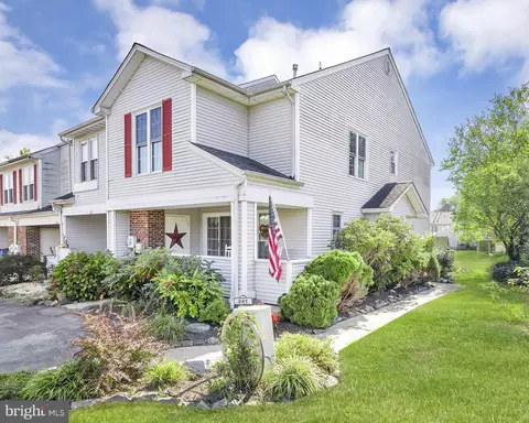 241 Lake Arrowhead Cir, Bear, DE 19701