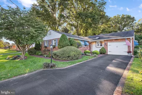 115 Yearsley Dr, Wilmington, DE 19808