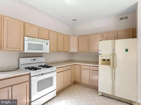 13 Moonlight Ct, Newark, DE 19702 photo 9