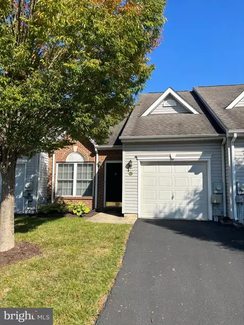 621 Kendall Dr, Bear, DE 19701