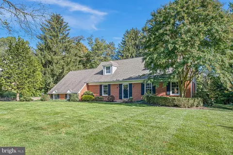 525 Holly Knoll Rd, Hockessin, DE 19707
