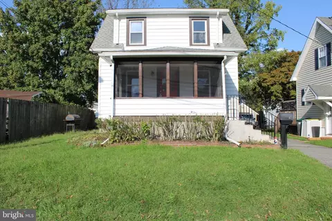 9 Laurel Ave, Wilmington, DE 19809