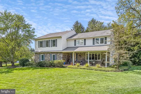 2420 W Heather Rd, Wilmington, DE 19803