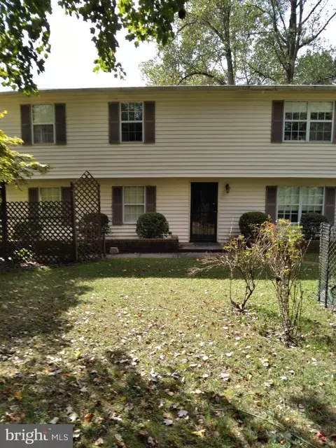 121 Cedar Ave, Newark, DE 19711