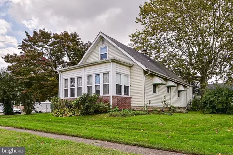 500 W Summit Ave, Wilmington, DE 19804