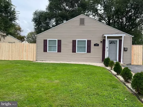 310 Martin Dr, New Castle, DE 19720