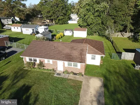 12 Kildoon Dr, Newark, DE 19702 photo 2