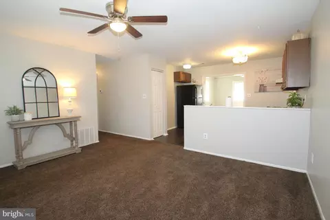 12 Kildoon Dr, Newark, DE 19702 photo 4