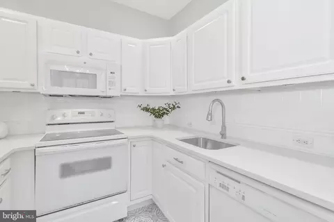 1305 N Unit N Broom St #408, Wilmington, DE 19806