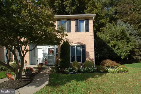 4825 Weatherhill Dr, Wilmington, DE 19808