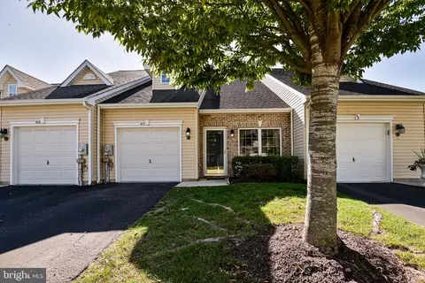 437 Sweetman Dr, Bear, DE 19701 photo 3