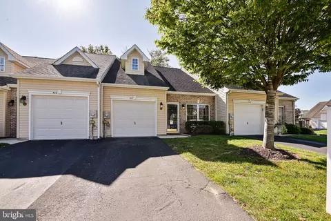 437 Sweetman Dr, Bear, DE 19701 photo 2