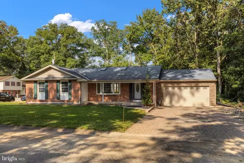 41 E Cherokee Dr, Newark, DE 19713 photo 2