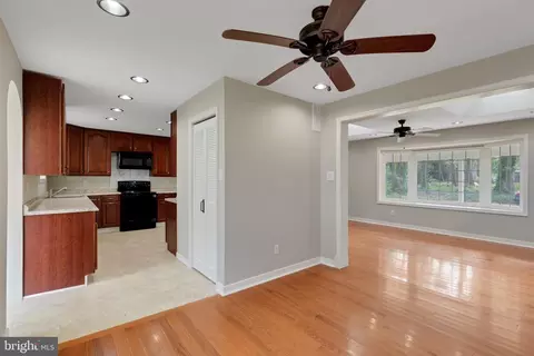 41 E Cherokee Dr, Newark, DE 19713 photo 10