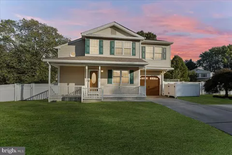 3 Adelene Ave, Newark, DE 19711