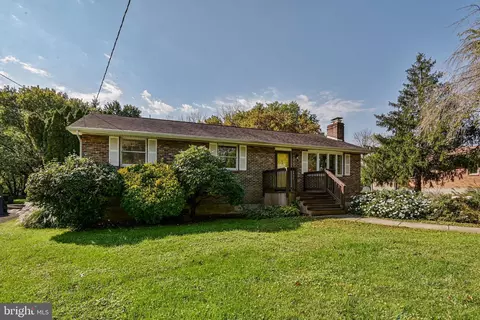 2006 Cunningham Rd, Wilmington, DE 19808