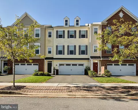 534 Equinox Dr, Bear, DE 19701