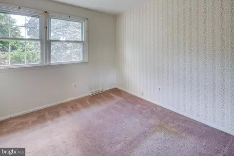 906 Devon Dr, Newark, DE 19711 photo 18
