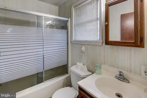 906 Devon Dr, Newark, DE 19711 photo 13