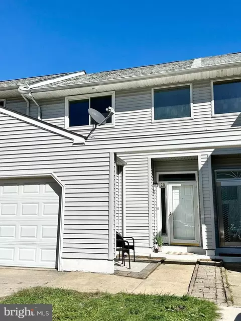 20 Orourke Ct, Newark, DE 19702